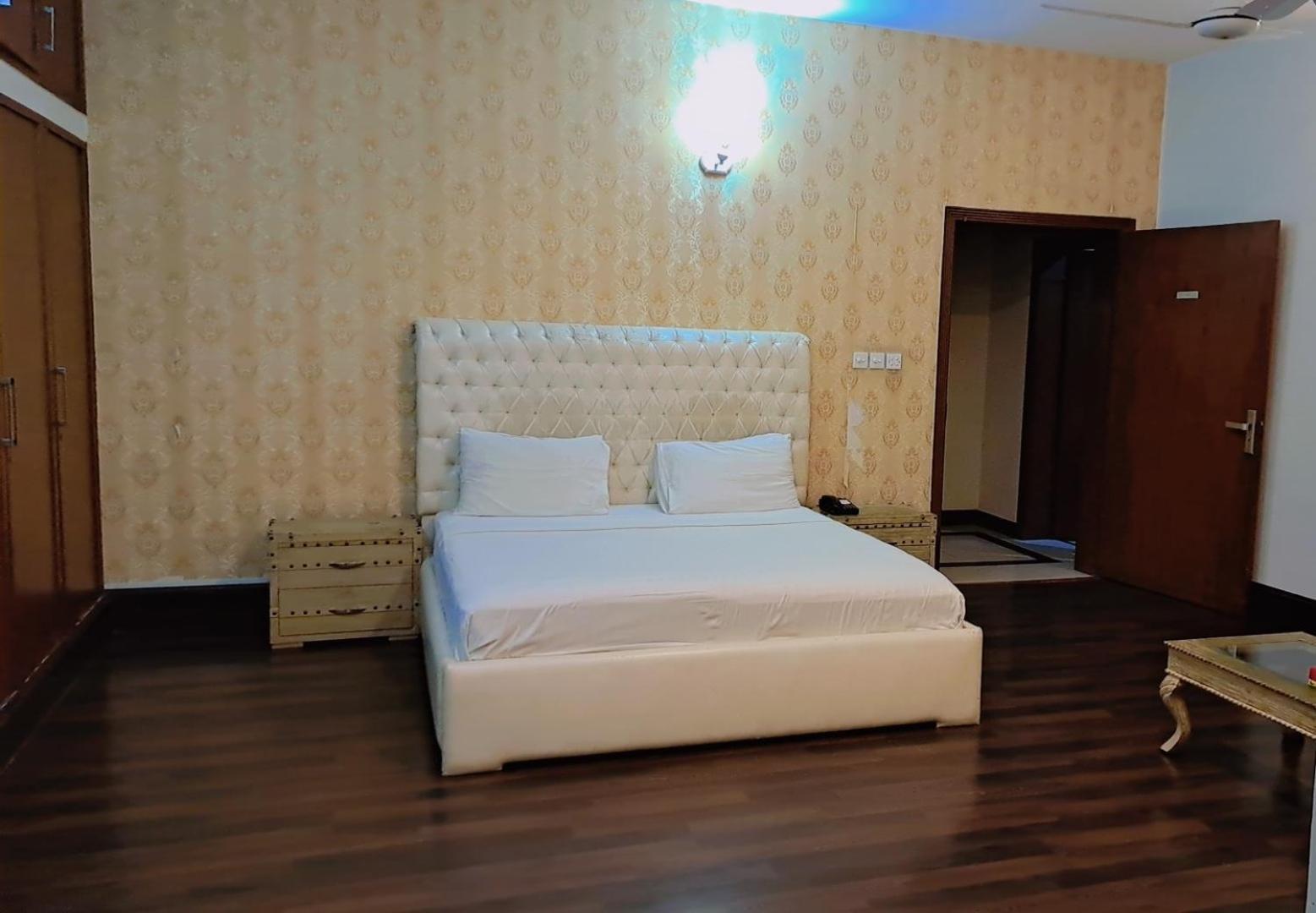 Royal Grace Guest House イスラマバード エクステリア 写真