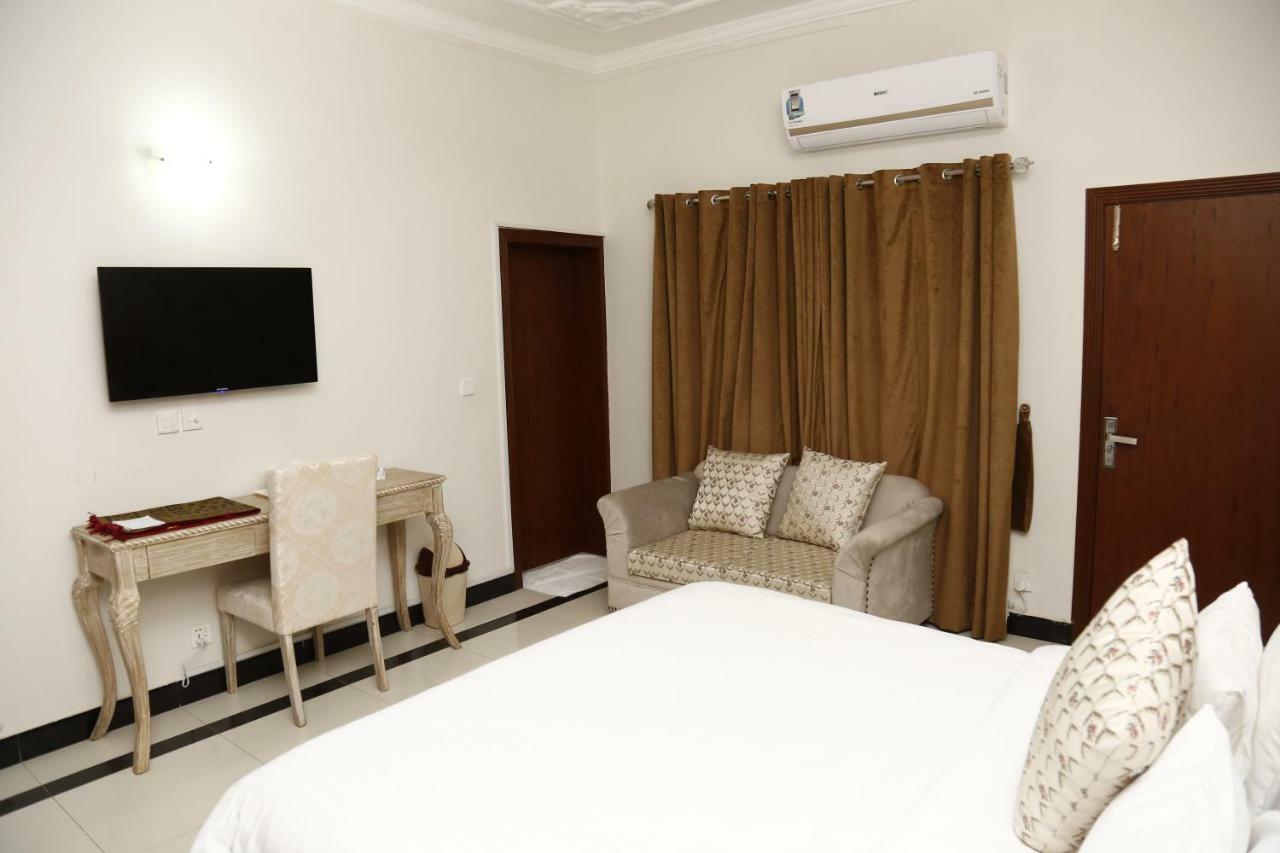 Royal Grace Guest House イスラマバード エクステリア 写真